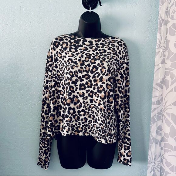 Unbranded Cheetah Print Pullover Knit Sweater Size Medium - Picture 2 of 6